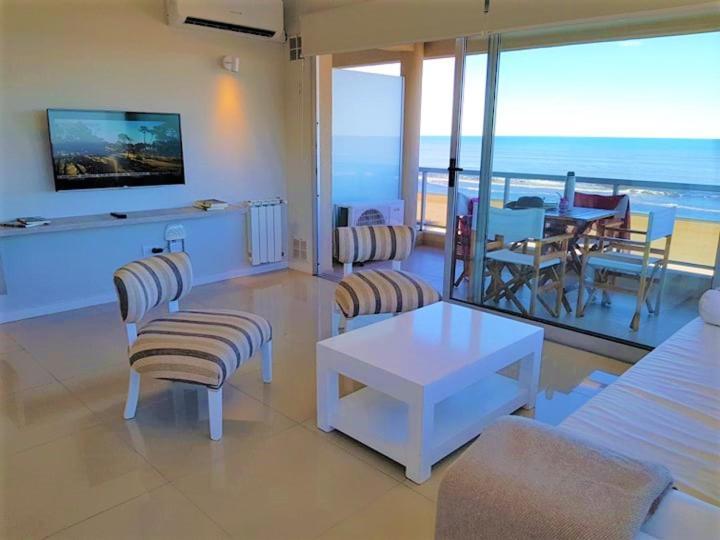 Hotel Tejas Rojas Villa Gesell Exteriör bild
