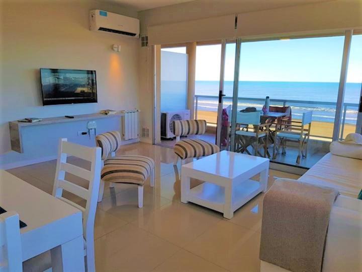 Hotel Tejas Rojas Villa Gesell Exteriör bild