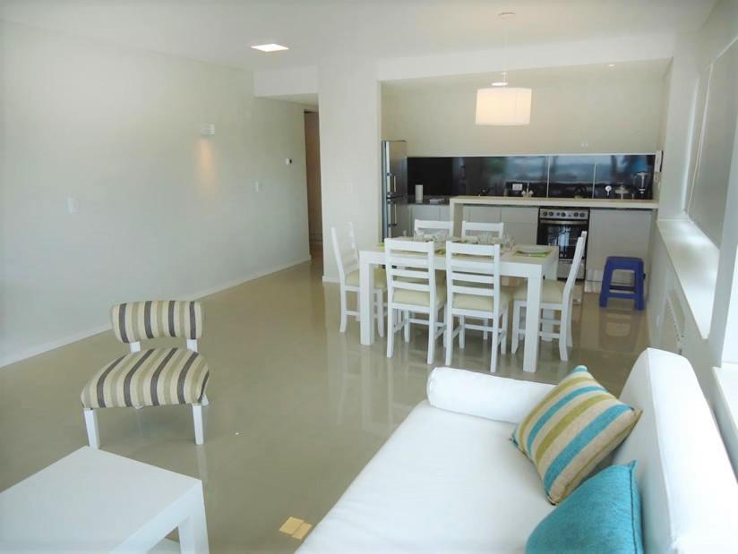 Hotel Tejas Rojas Villa Gesell Exteriör bild