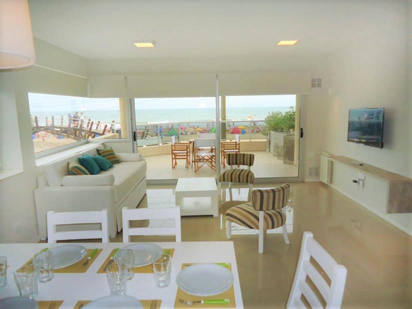 Hotel Tejas Rojas Villa Gesell Exteriör bild