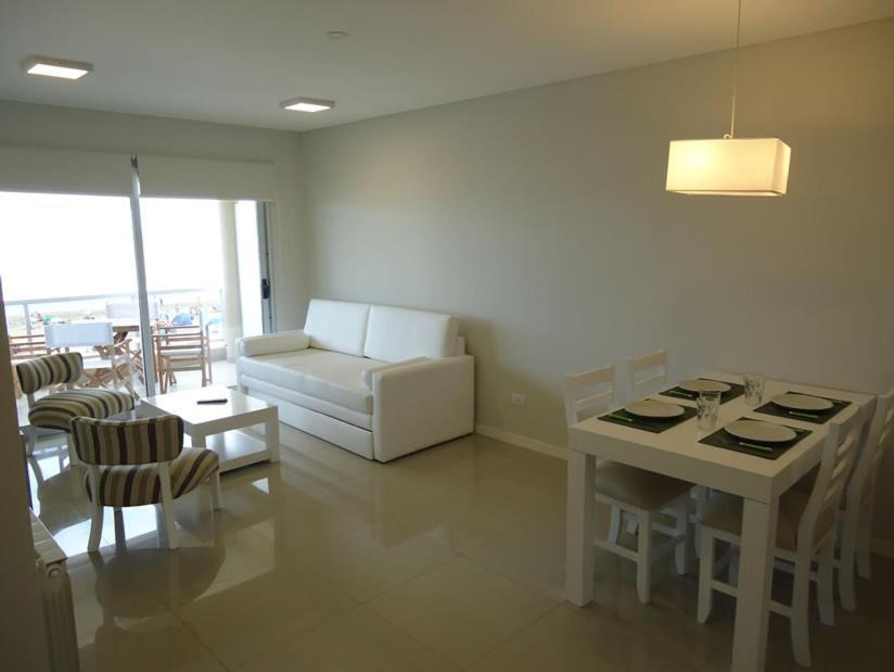 Hotel Tejas Rojas Villa Gesell Exteriör bild